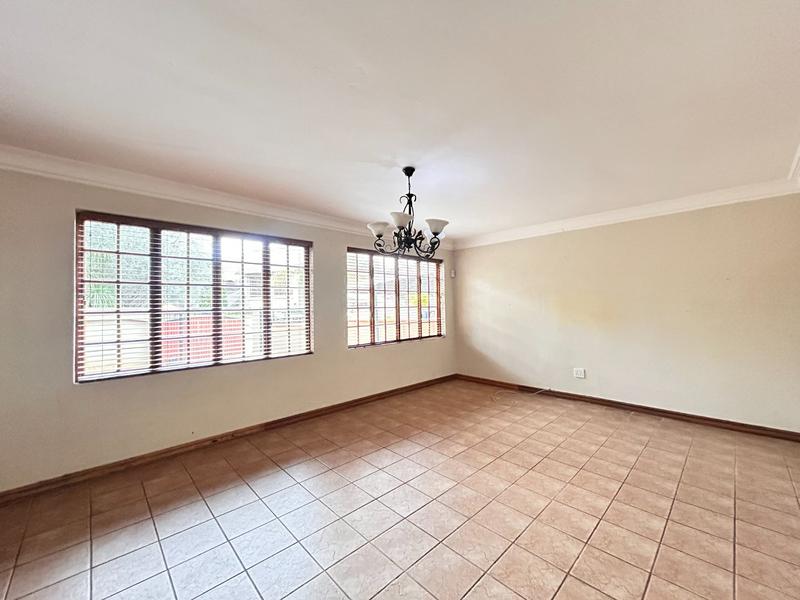 To Let 4 Bedroom Property for Rent in Melodie North West